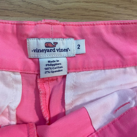 Vineyard Vines Shorts - Picture 4 of 4